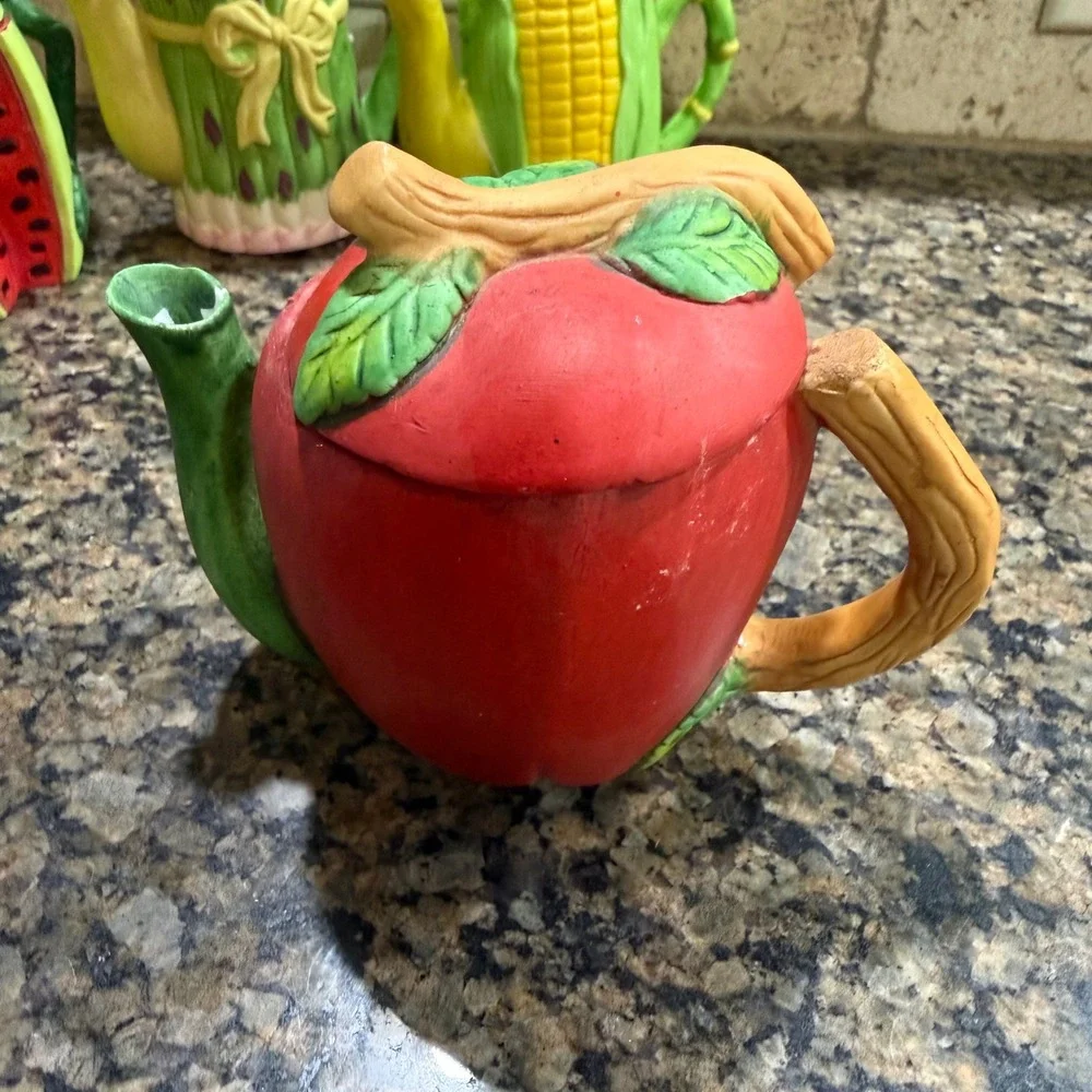Vintage‎ Style Miniature Ceramic Fruit and Vegetable Teapots Set of 4 Decor